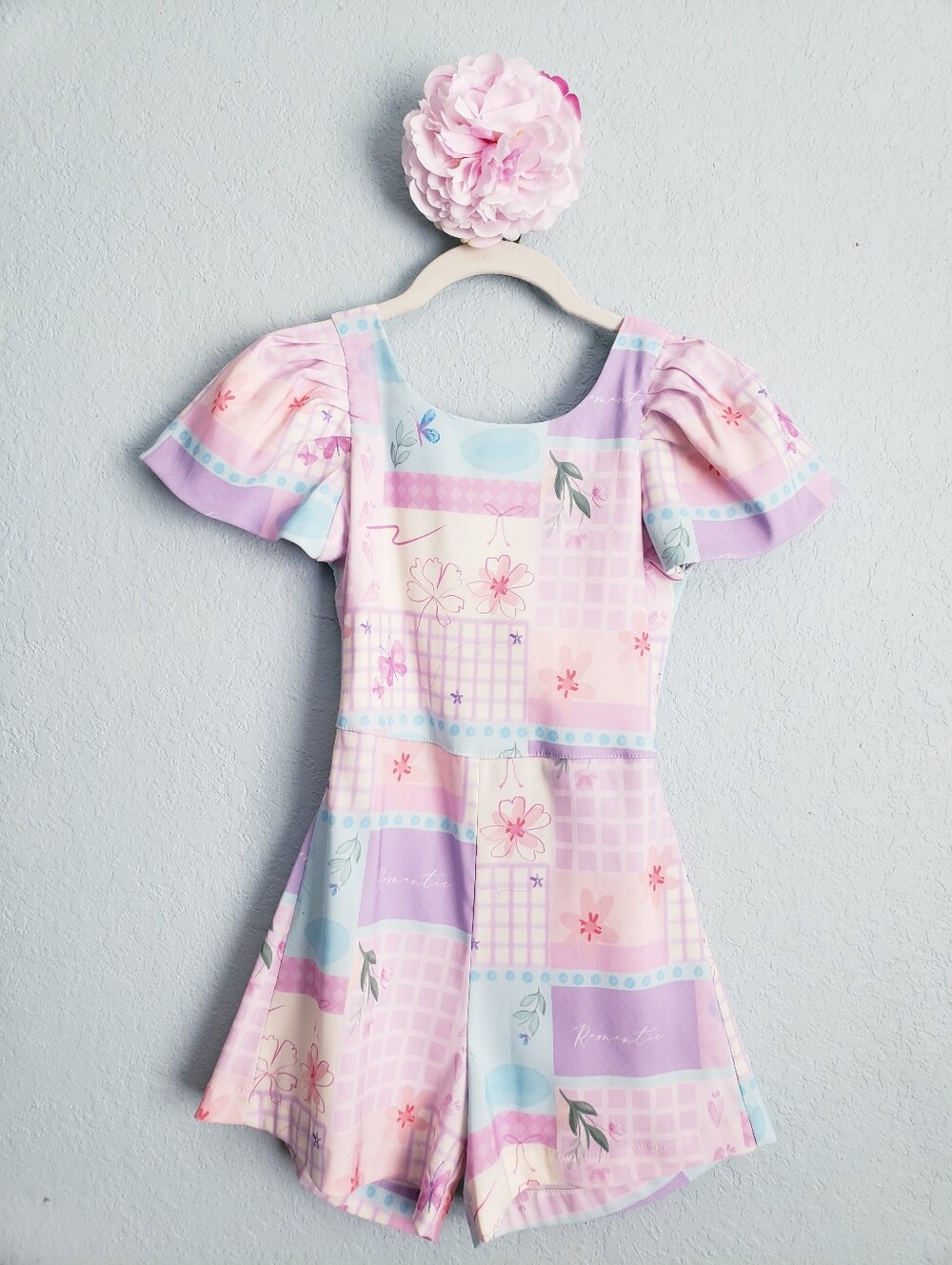Laura V Vintage Style Pastel Floral Patchwork Puff Sleeve Open Back Romper